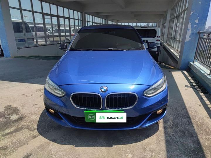 1 Series 2017 118i Sport photo 2