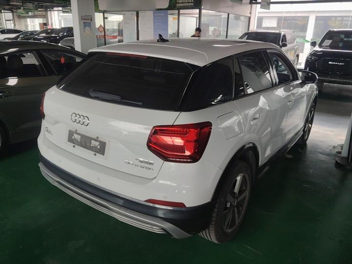 Q2L e-tron 2019 Q2L e-tron EV photo 3
