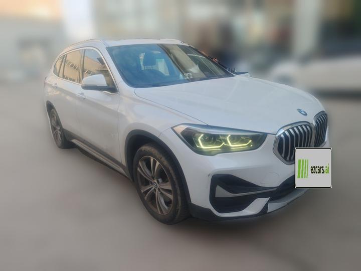 X1 EV 2020 xDrive30Le Exclusive photo 3