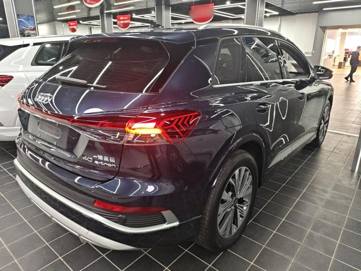Q4 e-tron 2024 40 e-tron photo 4