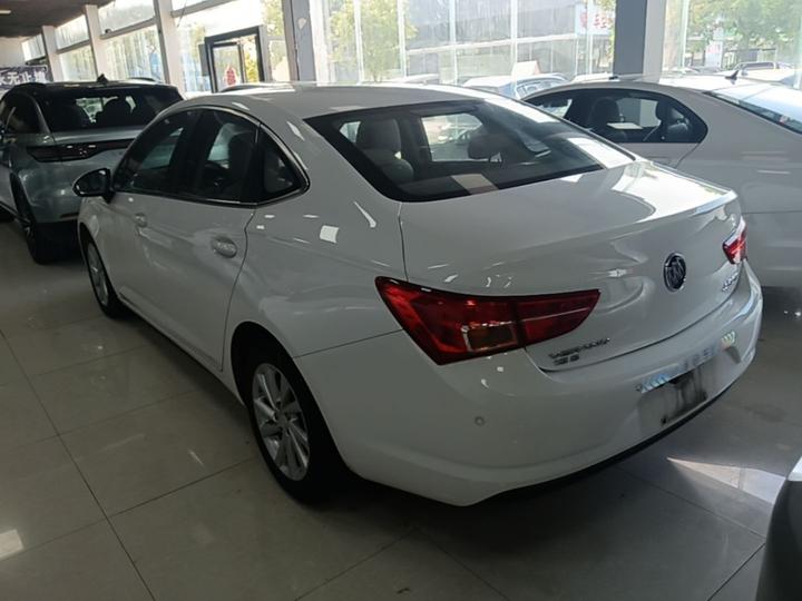 Verano 2017 Sedan 15S AT Progressive photo 4
