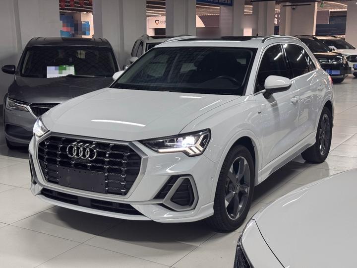 Q3 2022 35 TFSI Fashion Dynamic