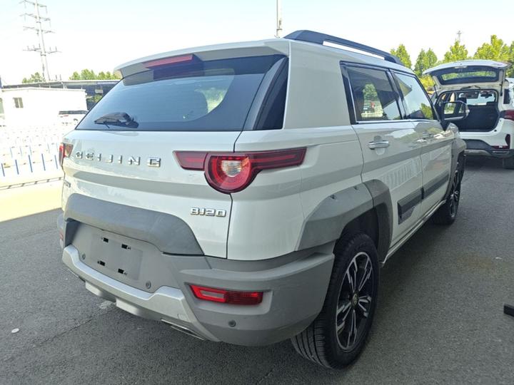 BAIC BJ20 2016 1.5T CVT Luxury photo 4
