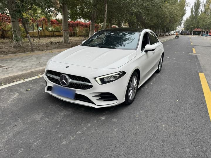 A-Class 2020 A 200 L Sport photo 3