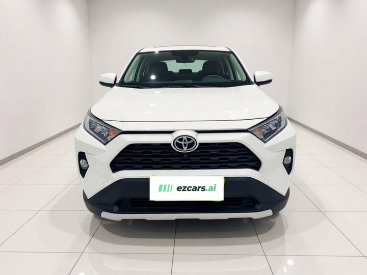 RAV4 2021 2.0L CVT RWD photo 2