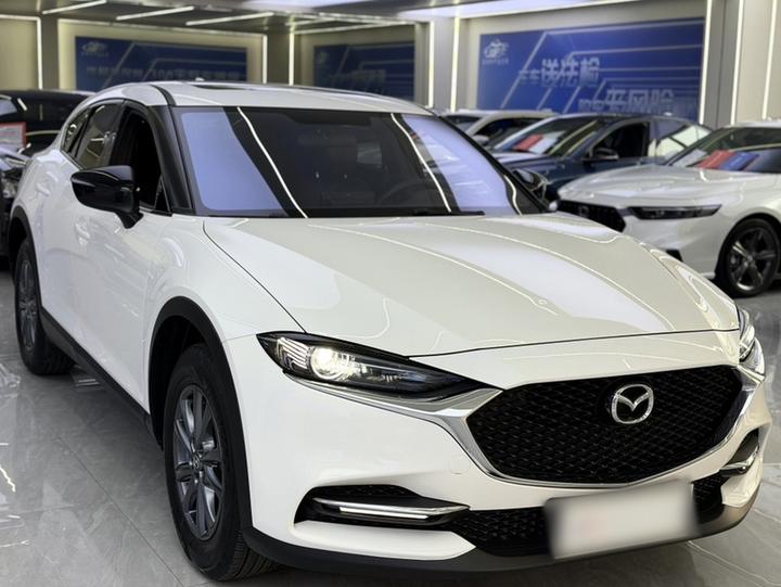 CX-4 2021 2.0L AT RWD photo 2