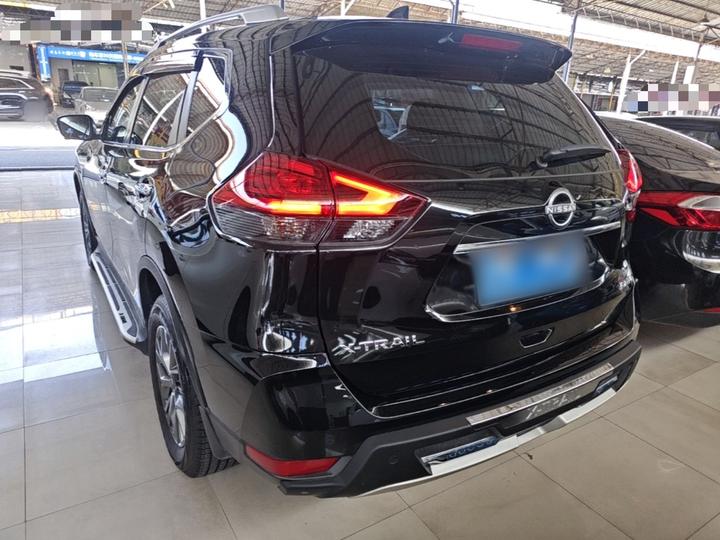 X-Trail 2025 2.0L RWD photo 4