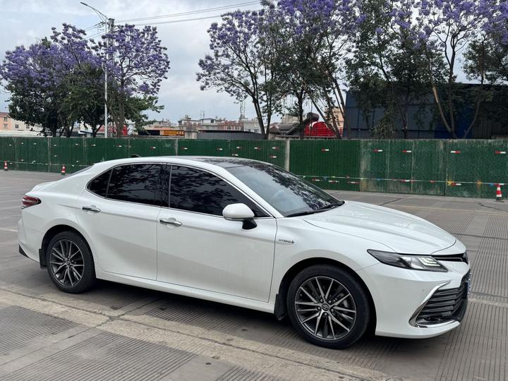 Camry 2021 Hybrid 2.5HG Luxury photo 2
