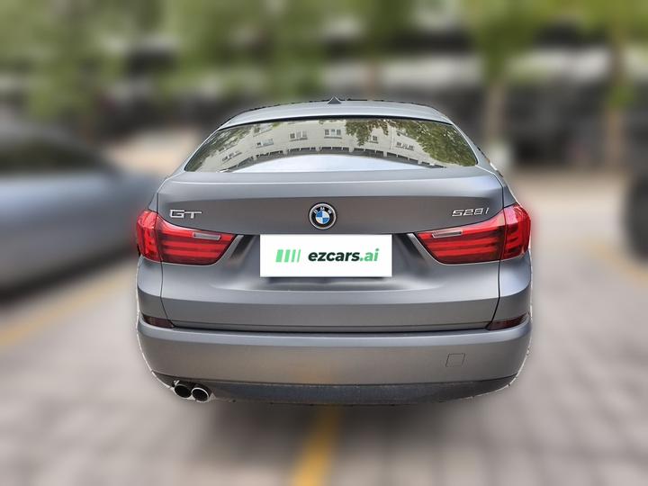 5 SeriesGT 2015 528i Leading photo 5