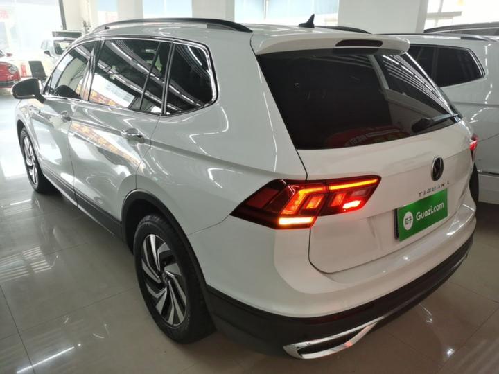 Tiguan L 2023 330TSI AT RWD Comfort photo 4