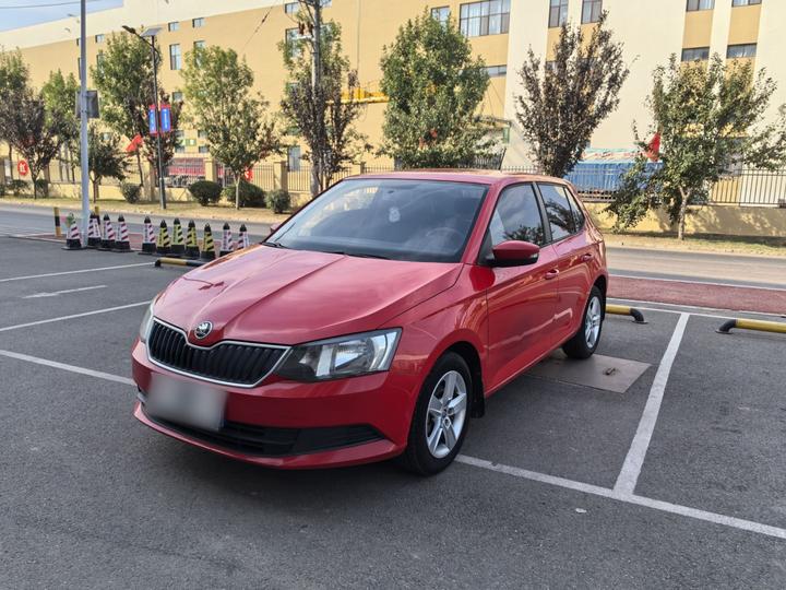 Fabia 2016 1.4L AT