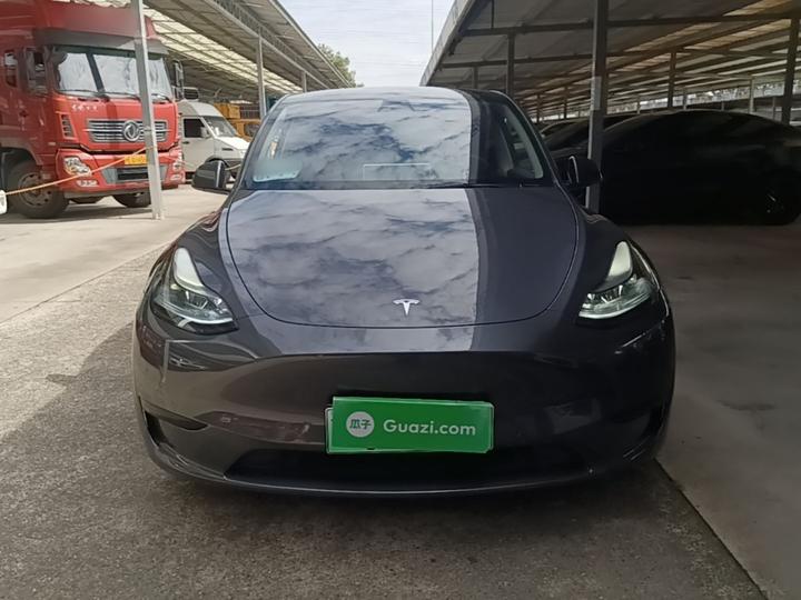Model Y 2022 RWD photo 2