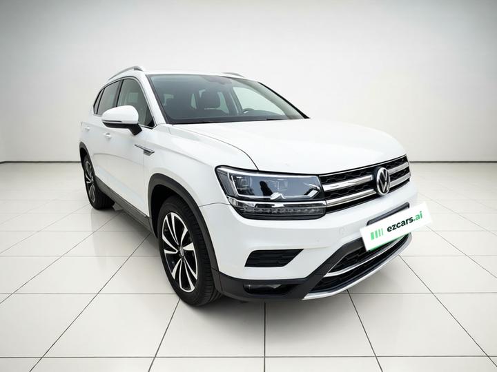 Tharu 2021 280TSI RWD Luxury photo 3