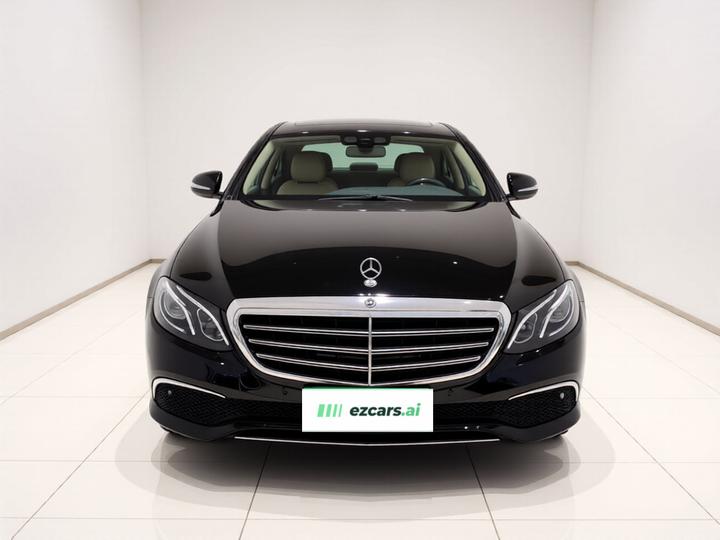 E-Class 2019 E 200 L photo 2