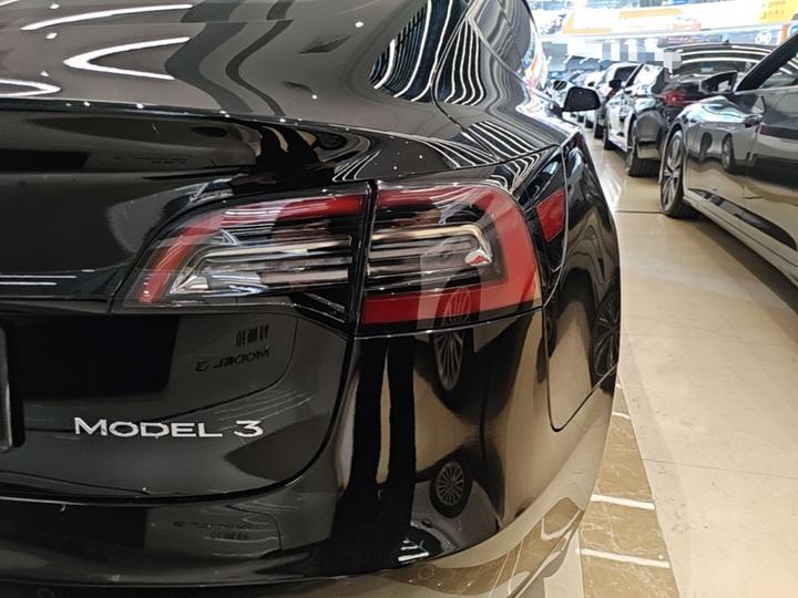 Model 3 2022 RWD photo 7