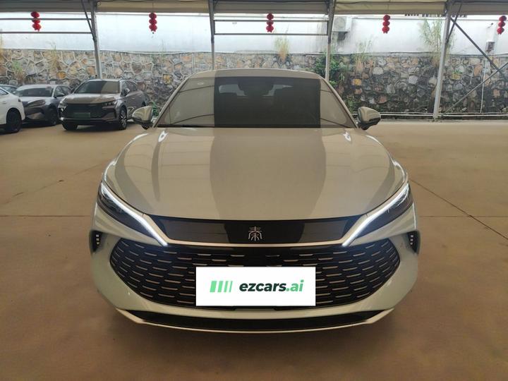 Qin L 2025 DM-i ADAS 120KM photo 2