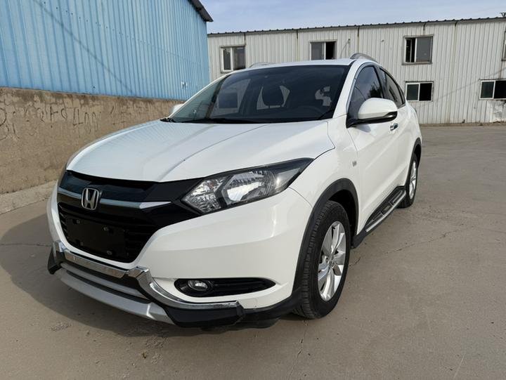 Vezel 2015 1.5L CVT RWD Comfort