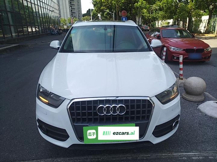 Q3 2015 35 TFSI Progressive photo 2