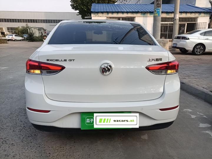 Excelle 2021 Facelift Classic 1.5L AT Elite photo 5