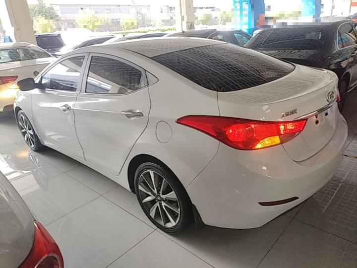 Elantra 2015 1.6L AT Premium photo 4