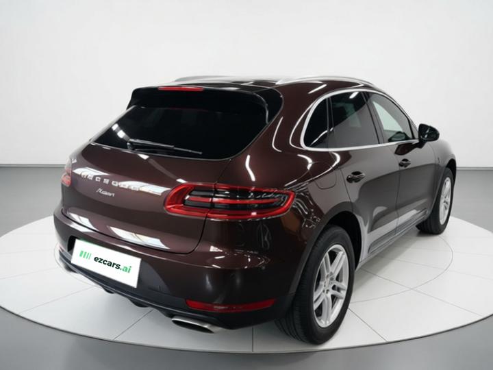 2017 Macan 2.0T photo 4