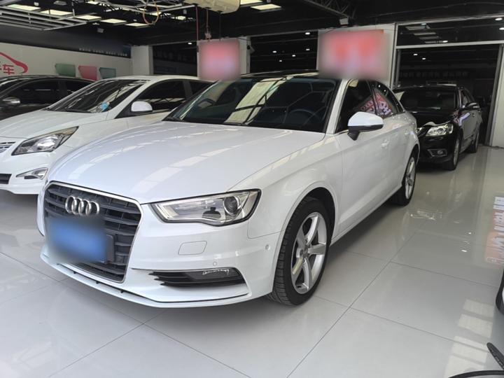 A3 2015 Limousine 40 TFSI AT Luxury