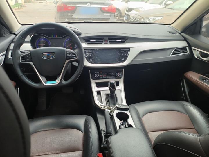 Vision 2018 1.5L AT Premium photo 5