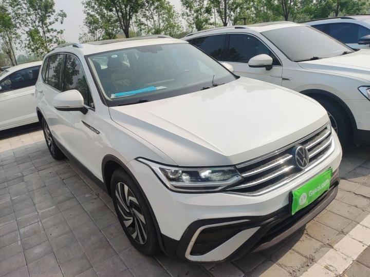 Tiguan L 2024 300TSI AT RWD Smart photo 3