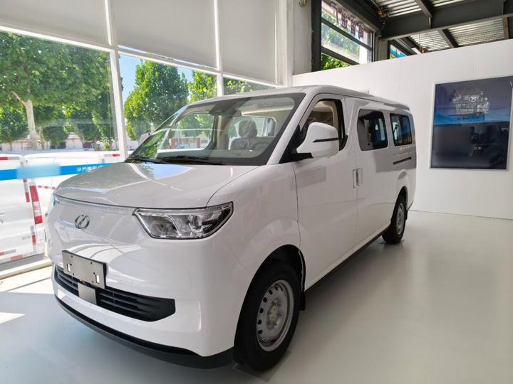 Ruichi EV EC75 2027 Pro Pioneer Ⅰ 9-Seater