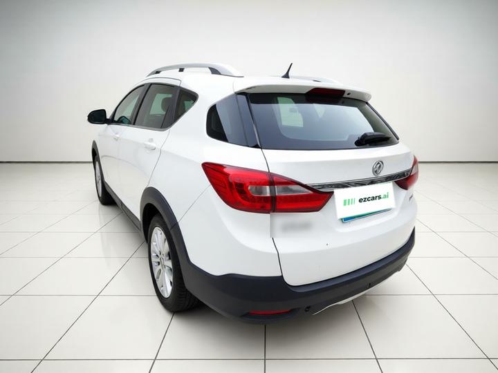 AX3 2016 1.5L MT photo 4