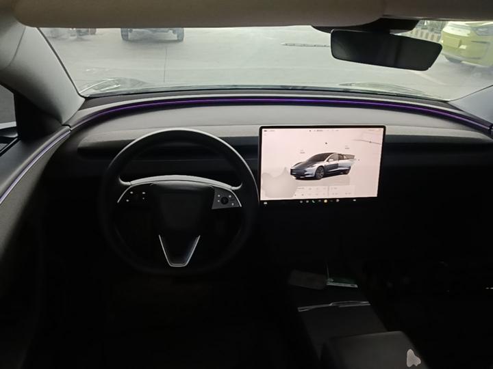 Model 3 2025 RWD photo 5