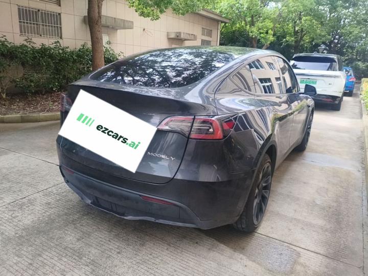 Model Y 2024 Long Range AWD photo 4