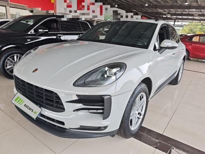 2018 Macan 2.0T