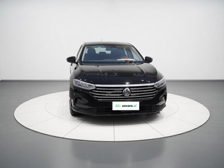 Lavida 2023 1.5L AT photo 2