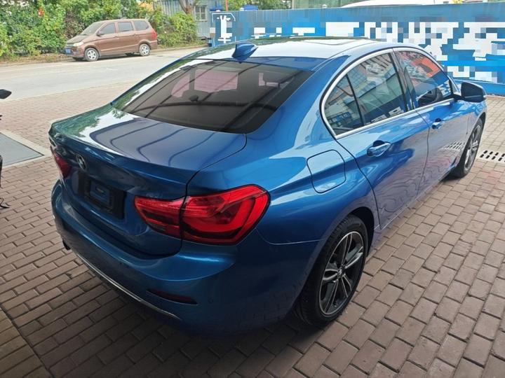 1 Series 2017 118i Sport photo 6