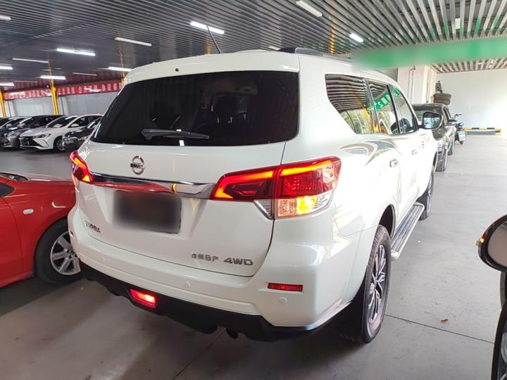 Terra 2018 2.5L AT AWD Luxury photo 4