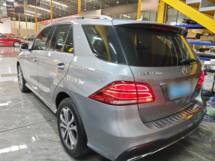 GLE Imported 2016 GLE 350 d 4MATIC photo 4