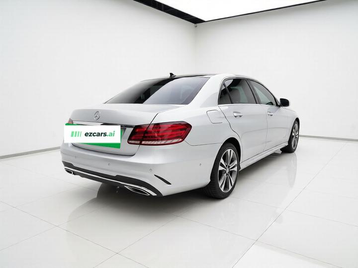 E-Class 2015 Facelift E 200 L Sport photo 6