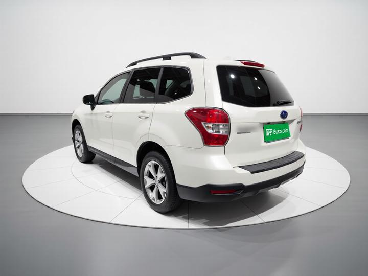 Forester 2013 2.5i AT Luxury photo 4