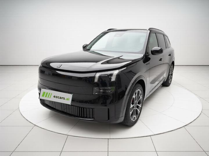 900 2025 2.0T Ultra 6-Seater