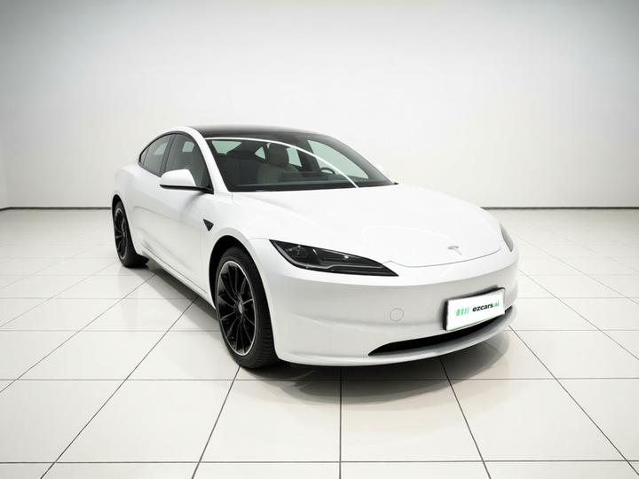 Model 3 2025 RWD photo 3