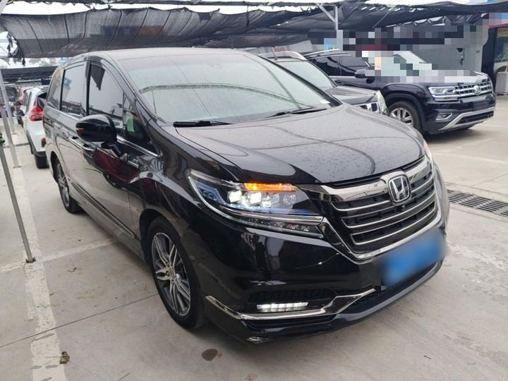 Elysion 2019 2.0L Hybrid Supreme photo 3