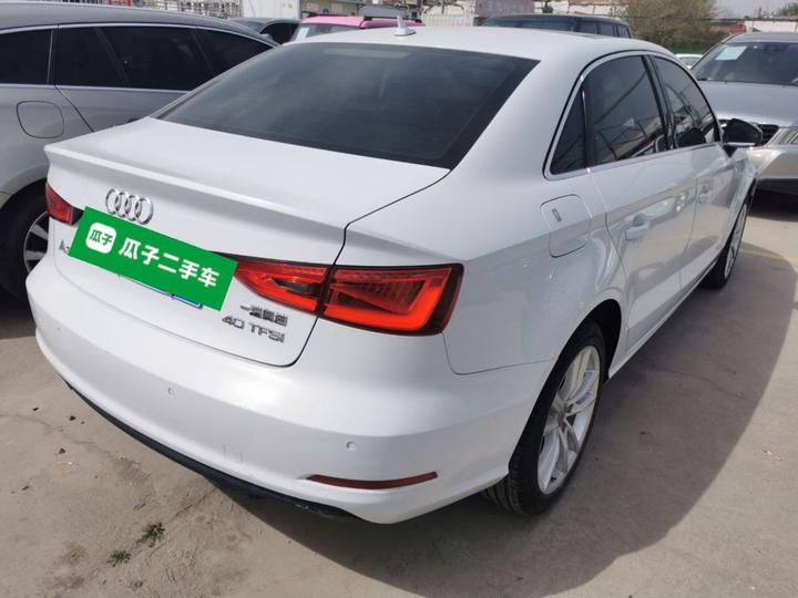 A3 2015 Limousine 40 TFSI AT Comfort photo 4
