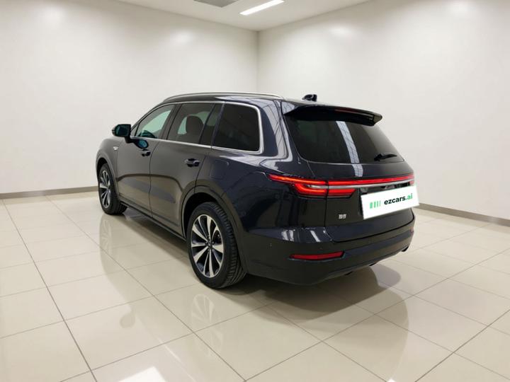 Li Auto ONE 2021 EREV 6-Seater photo 4