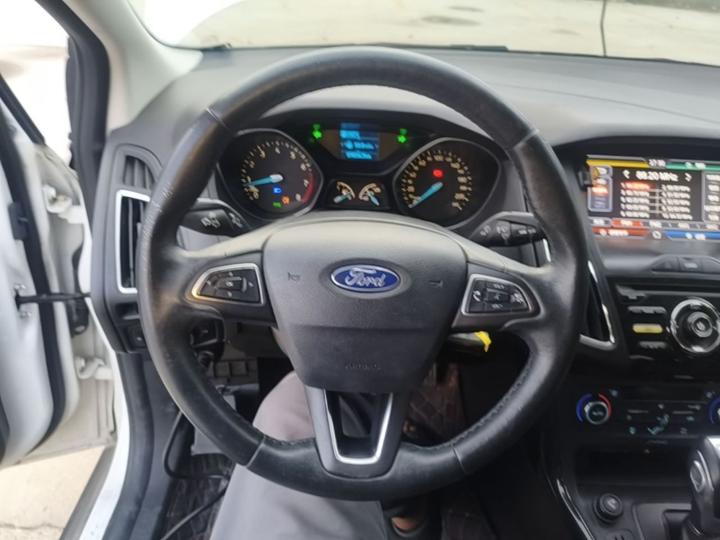 Focus 2015 Sedan 1.6L AT photo 6