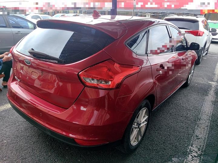 Focus 2015 Hatchback 1.6L AT photo 4