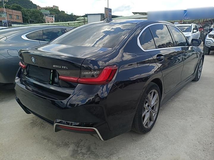 i3 2024 eDrive 35 L photo 4