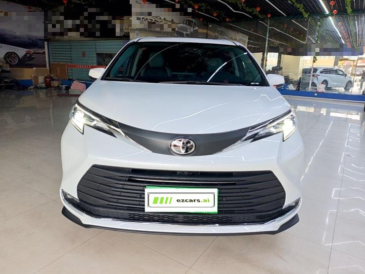 Sienna 2024 2.5L Hybrid Comfort photo 2