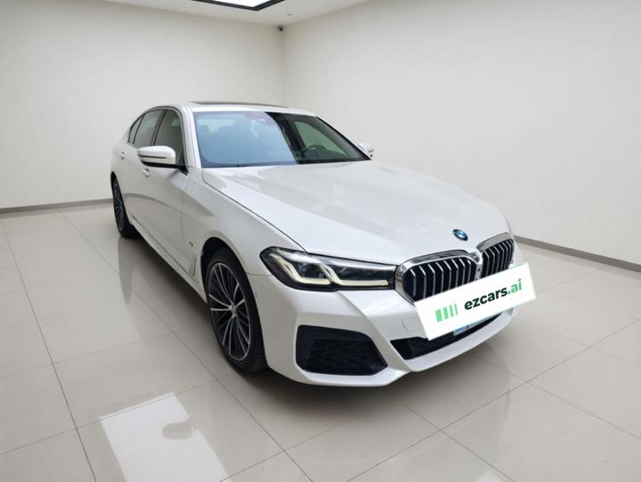 5 Series 2021 530Li Leading M Sport Package photo 3