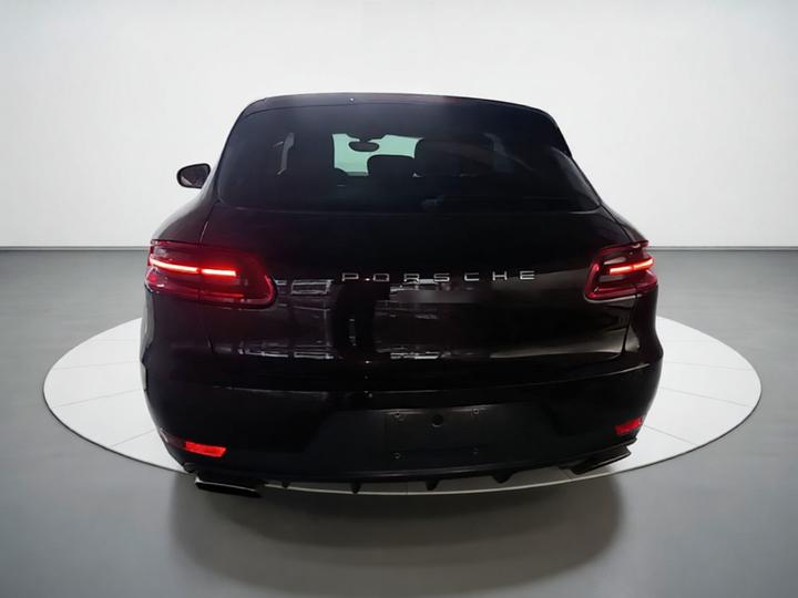 2014 Macan 2.0T photo 3